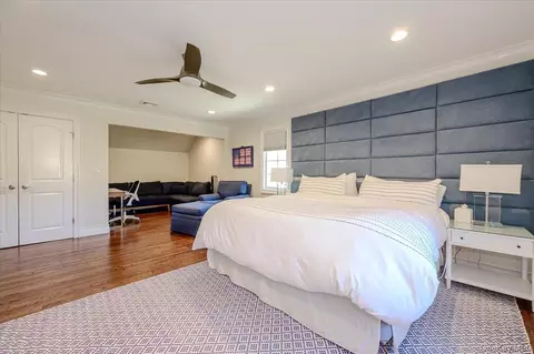 Bedroom - 85 Suffolk Blvd, Atlantic Beach, NY 11509 photo 7 of 8