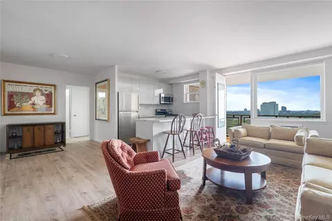 5700 Arlington Ave #17D, New York, NY 10471