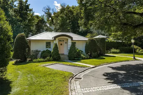 Exterior - 7 Rockledge Rd, Rye, NY 10580 photo 11 of 12