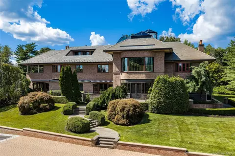 Exterior - 7 Rockledge Rd, Rye, NY 10580 photo 1 of 12
