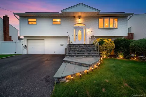 3684 Oceanside Rd E, Oceanside, NY 11572