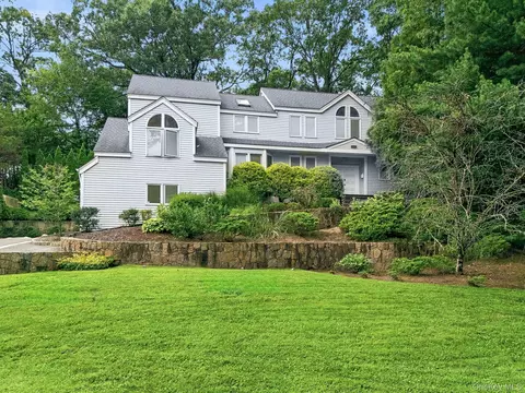 35 Highridge Rd, Greenburgh, NY 10530