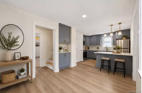 Entry Way - 103 S Broad St, Peekskill, NY 10566 photo 1 of 1