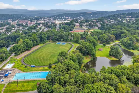 View/Area - 26 Scofield Ct, Peekskill, NY 10566 photo 4 of 7