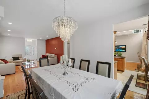 Dining - 26 Scofield Ct, Peekskill, NY 10566 photo 2 of 3