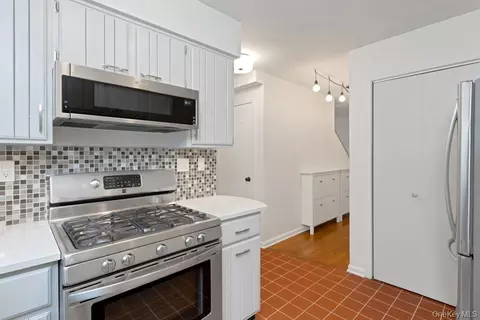 Kitchen - 3 Davids Ln, Ossining, NY 10562 photo 3 of 3