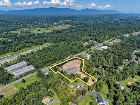 2286 Route 9w, Ulster, NY 12477