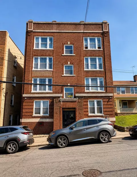 16 Bayley Avenue 16 Ave #16 (GROUND ), Yonkers, NY 10705