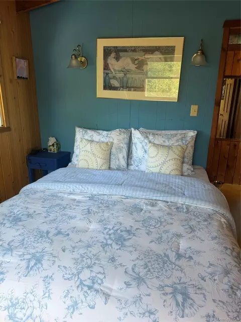 Bedroom - 20 Spindrift Walk, Patchogue, NY 11772 photo 1 of 3