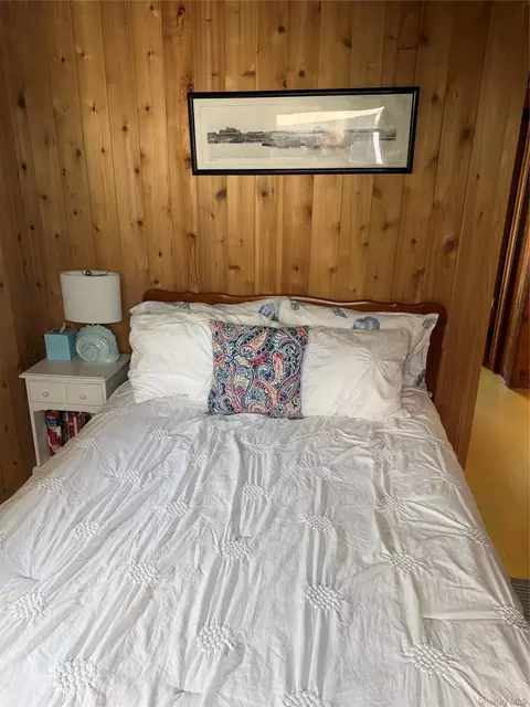 Bedroom - 20 Spindrift Walk, Patchogue, NY 11772 photo 3 of 3