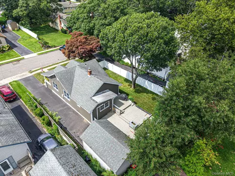 View/Area - 101 Highland Ave, Patchogue, NY 11772 photo 2 of 4