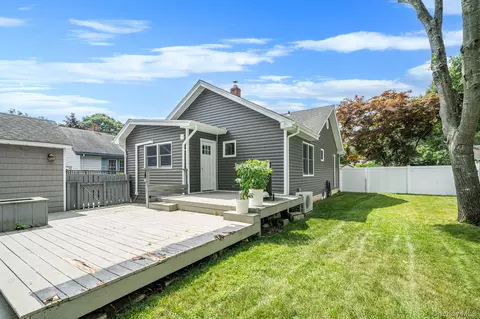 Exterior - 101 Highland Ave, Patchogue, NY 11772 photo 3 of 9