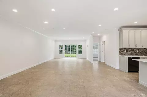 Living - 11 Halley Dr, Patchogue, NY 11772 photo 1 of 6