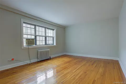 Living - 78-35 147th St #2E, Flushing, NY 11367 photo 6 of 15