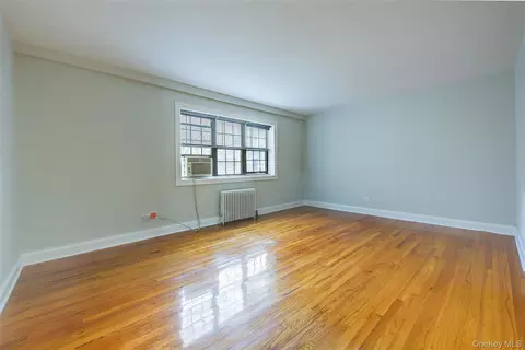 Living - 78-35 147th St #2E, Flushing, NY 11367 photo 12 of 15