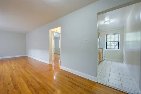 Living - 78-35 147th St #2E, Flushing, NY 11367 photo 15 of 15