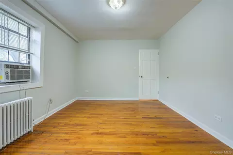Bedroom - 78-35 147th St #2E, Flushing, NY 11367 photo 5 of 7