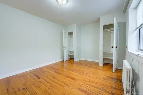 Bedroom - 78-35 147th St #2E, Flushing, NY 11367 photo 4 of 7