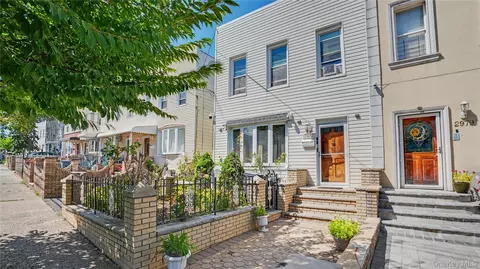 2977 Harding Ave, New York, NY 10465