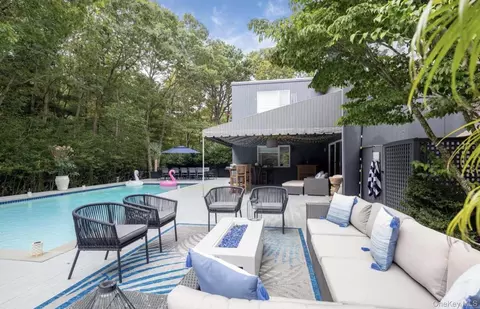 Undisclosed, Southampton, NY 11959