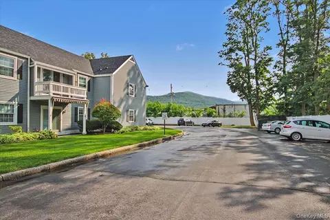 Exterior - 902 Commons Way #D, Fishkill, NY 12524 photo 8 of 12