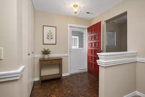 Entry Way - 902 Commons Way #D, Fishkill, NY 12524 photo 1 of 2