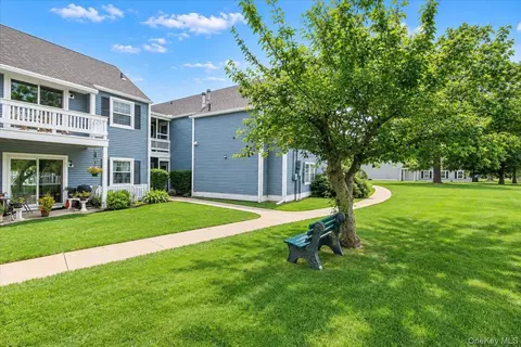 Exterior - 902 Commons Way #D, Fishkill, NY 12524 photo 2 of 12