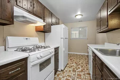 Other - 902 Commons Way #D, Fishkill, NY 12524 photo 7 of 12