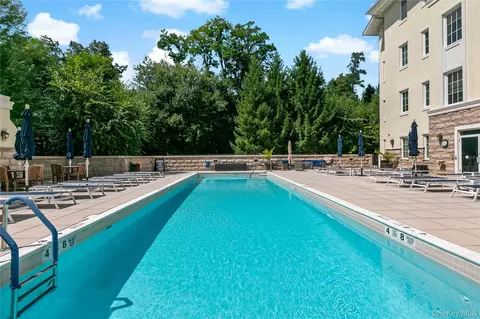 427 Trump Park, Yorktown, NY 10588