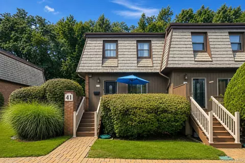 41 Heritage Dr #A, Clarkstown, NY 10956