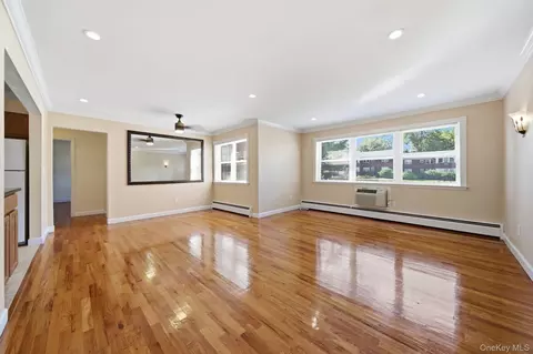 227 N Middletown Rd #D, Orangetown, NY 10965