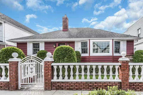 12714 102nd Rd, South Richmond Hill, NY 11419