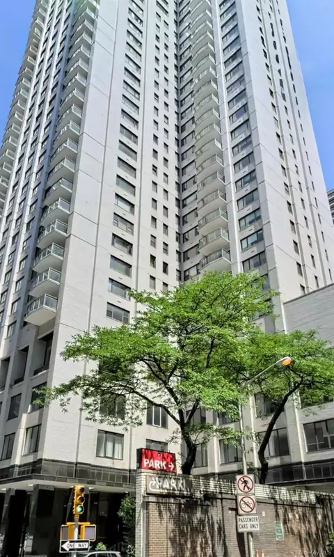 303 E 57th St #10D, New York, NY 10022