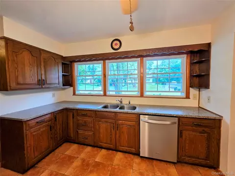 Kitchen - 80 Colburn Dr, Poughkeepsie, NY 12603 photo 1 of 5