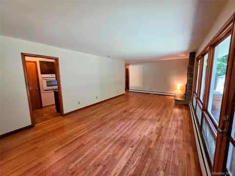 Living - 80 Colburn Dr, Poughkeepsie, NY 12603 photo 4 of 5