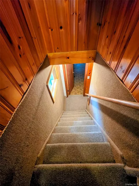 Entry Way - 80 Colburn Dr, Poughkeepsie, NY 12603 photo 3 of 5