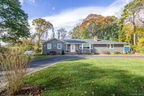 50 Melrose Pkwy, Brookhaven, NY 11772