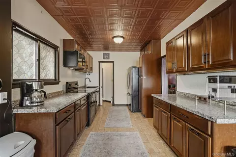 Entry Way - 313 Depew St, Peekskill, NY 10566 photo 5 of 5
