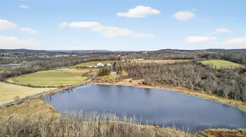 1 Lakeside Ct, Minisink, NY 10998