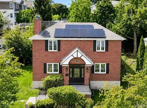 25 Allen St, Greenburgh, NY 10522