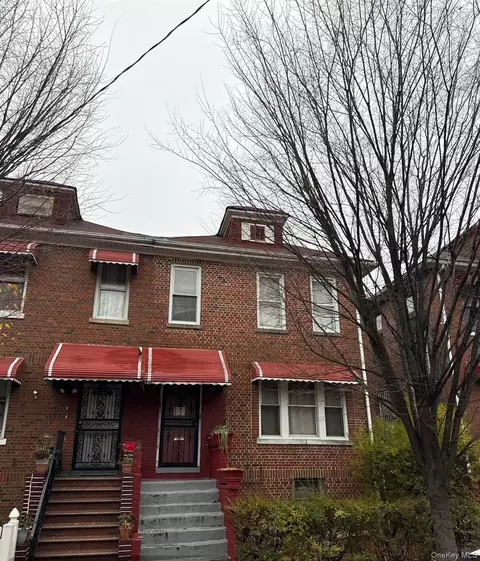 3583 Fish Ave, New York, NY 10469