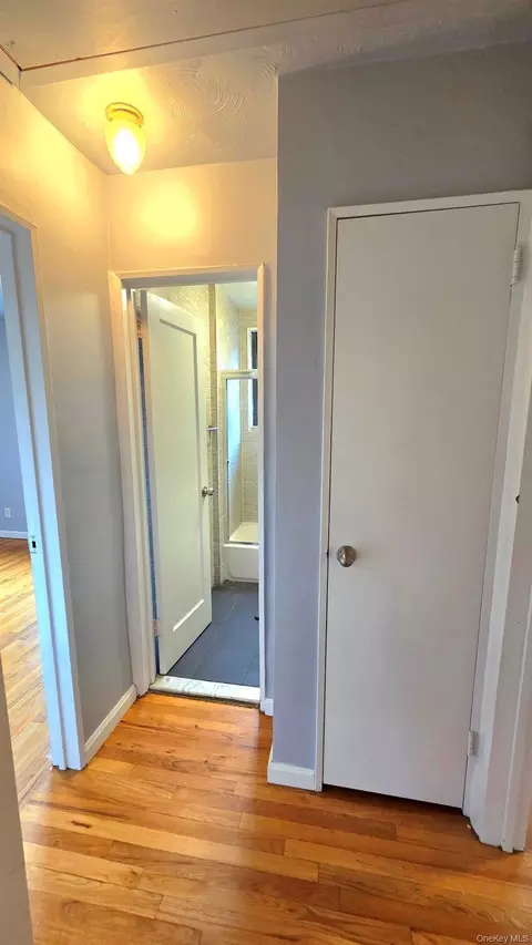 Entry Way - 163-70 17th Ave #UPPER LEVEL, Whitestone, NY 11357 photo 1 of 1