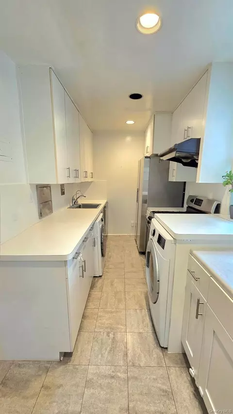 Kitchen - 163-70 17th Ave #UPPER LEVEL, Whitestone, NY 11357 photo 2 of 3