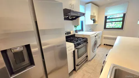 Other - 163-70 17th Ave #UPPER LEVEL, Whitestone, NY 11357 photo 4 of 9