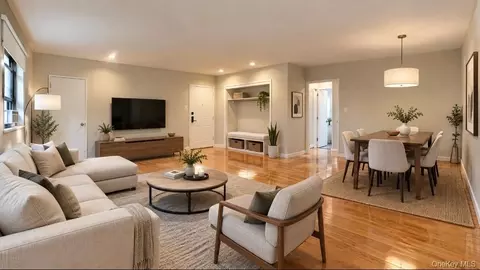163-70 17th Ave #UPPER LEVEL, Whitestone, NY 11357