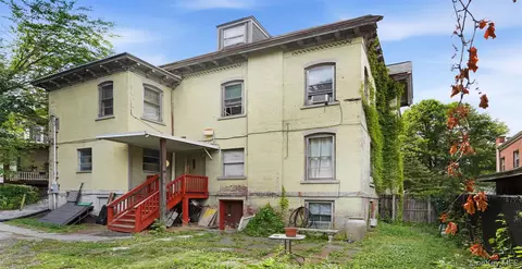 Exterior - 40 S Hamilton St, Poughkeepsie, NY 12601 photo 2 of 5