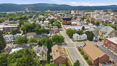 View/Area - 40 S Hamilton St, Poughkeepsie, NY 12601 photo 3 of 5