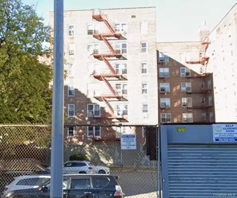 2727 Ocean Pkwy #D18, Brooklyn, NY 11235