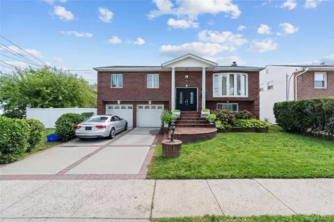 3185 Schreiber Pl, Baldwin, NY 11510