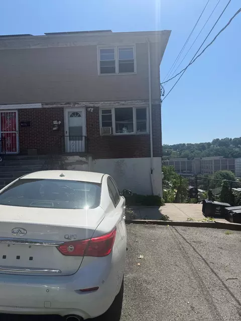 114 Woodland Ave, Yonkers, NY 10703